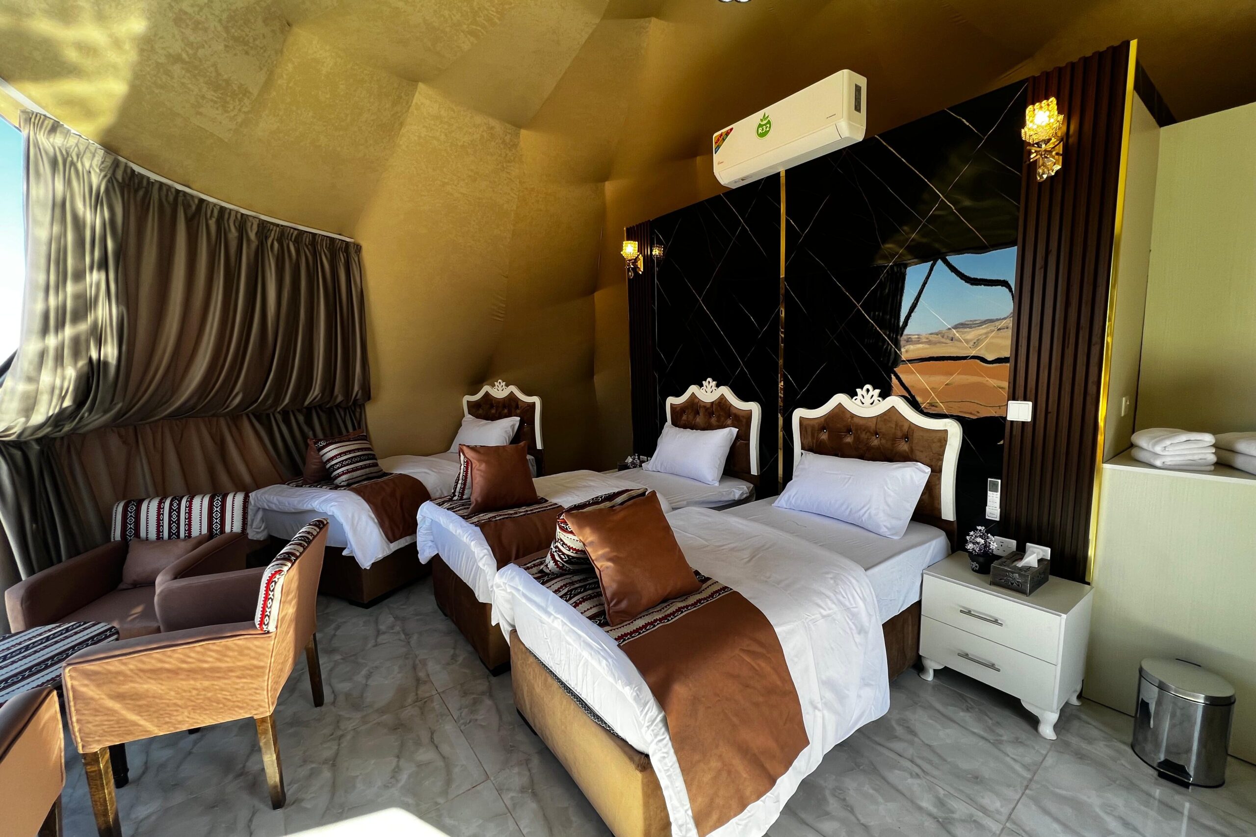 Luxury Bubble Tent with four single beds, Wadi Rum